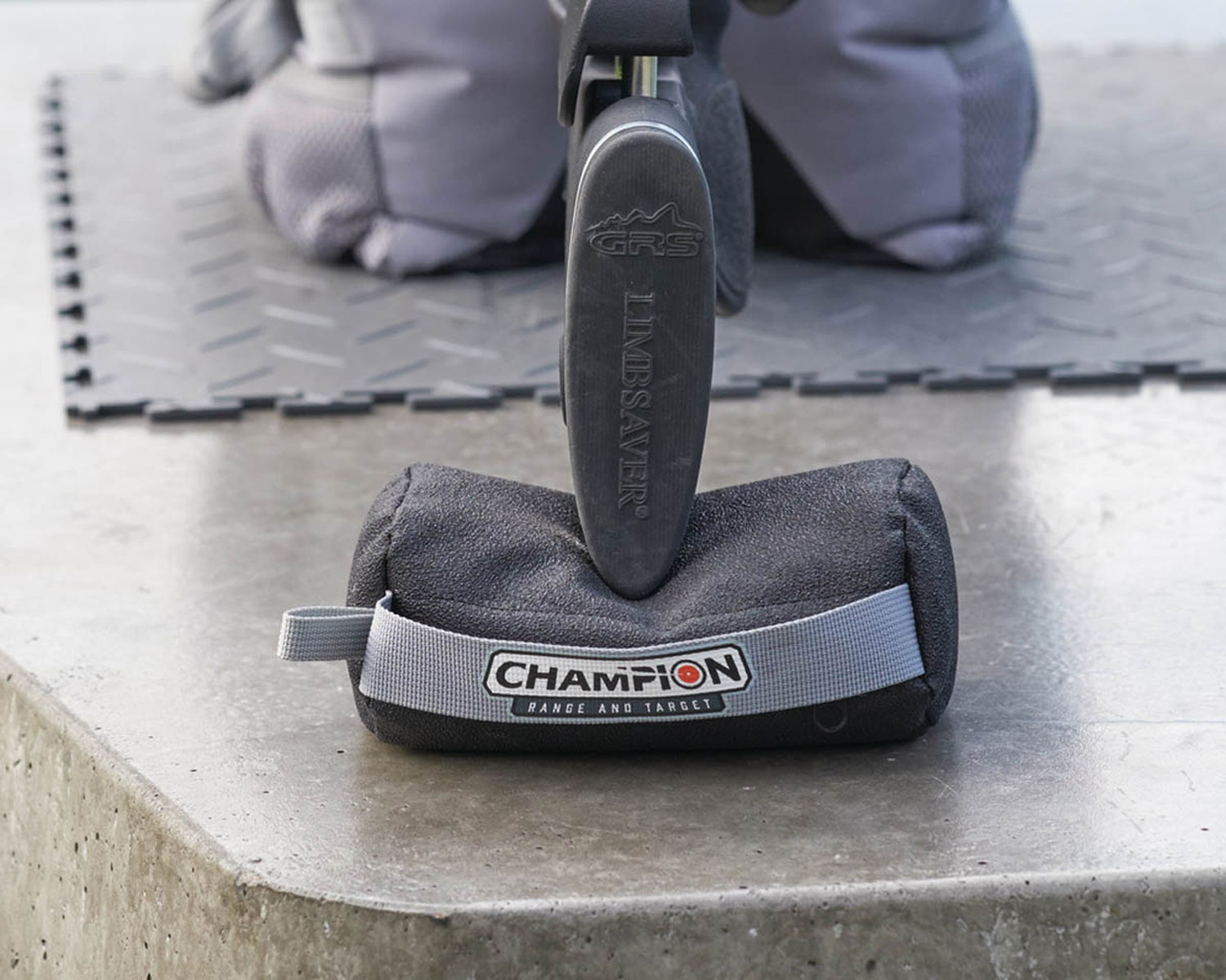 CHAMP REAR CYLINDER GRIP BAG