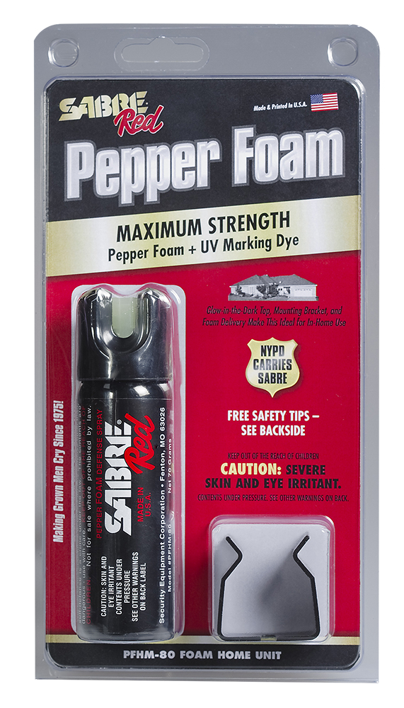 Sabre Red Home Protection Pepper Gel Kit  <br>  Black with Wall Mount 2.5 oz.